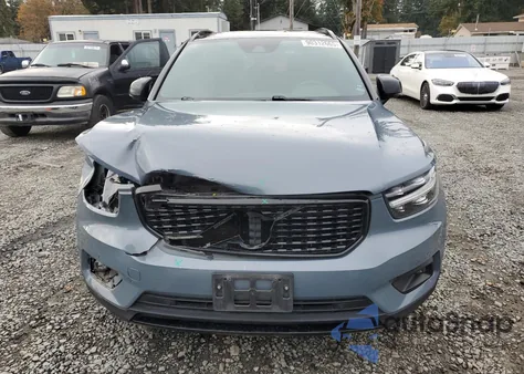 2020 Volvo Xc40 T5 R-Design из США, поврежденный, VIN YV4162UM3L2325100